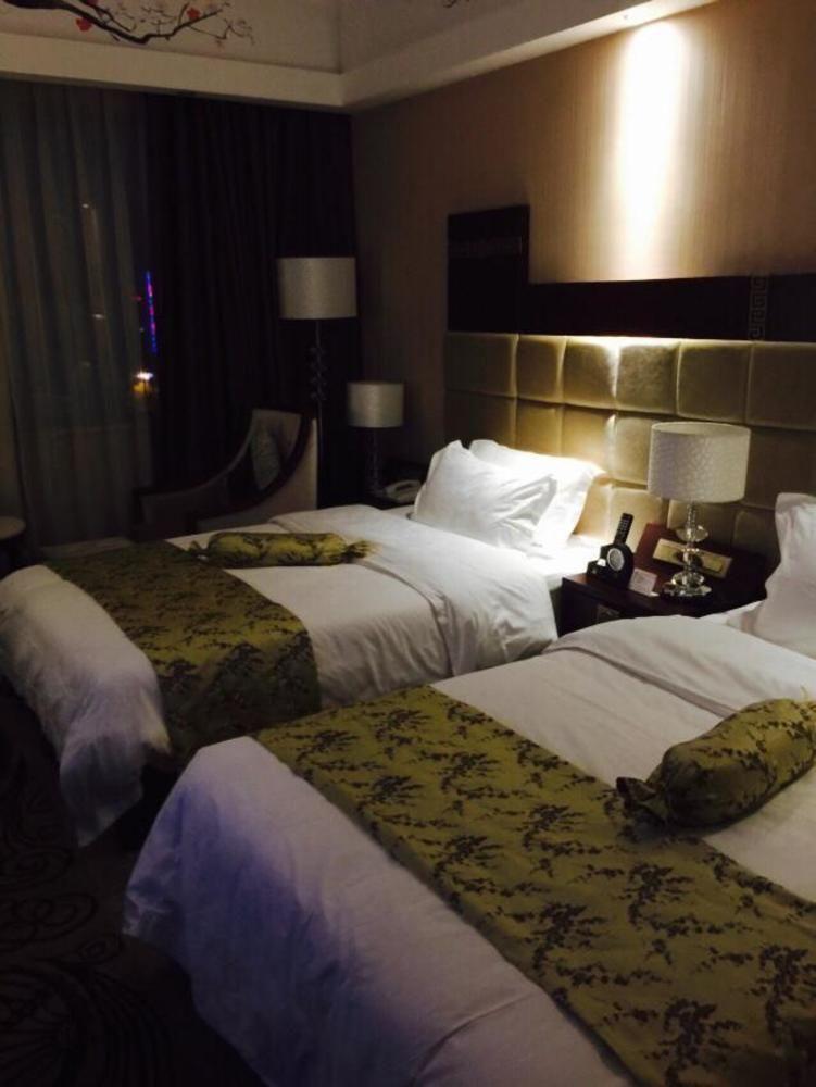 Guilin Golden Crown International Hotel Esterno foto