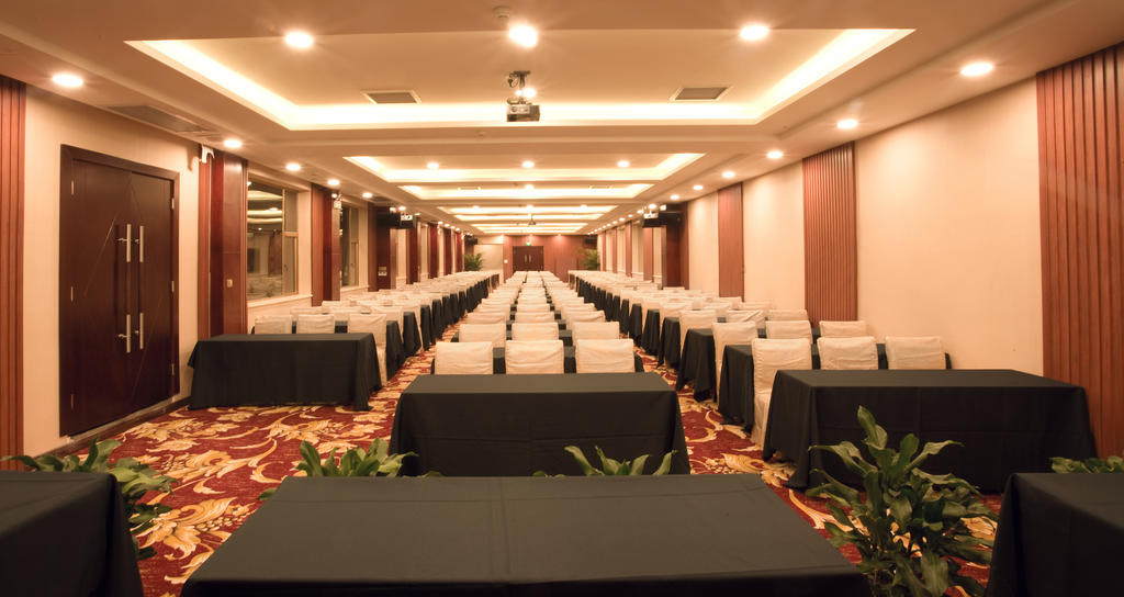 Guilin Golden Crown International Hotel Esterno foto