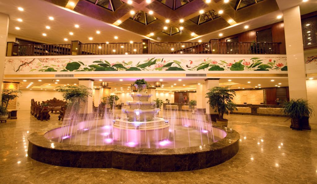 Guilin Golden Crown International Hotel Esterno foto