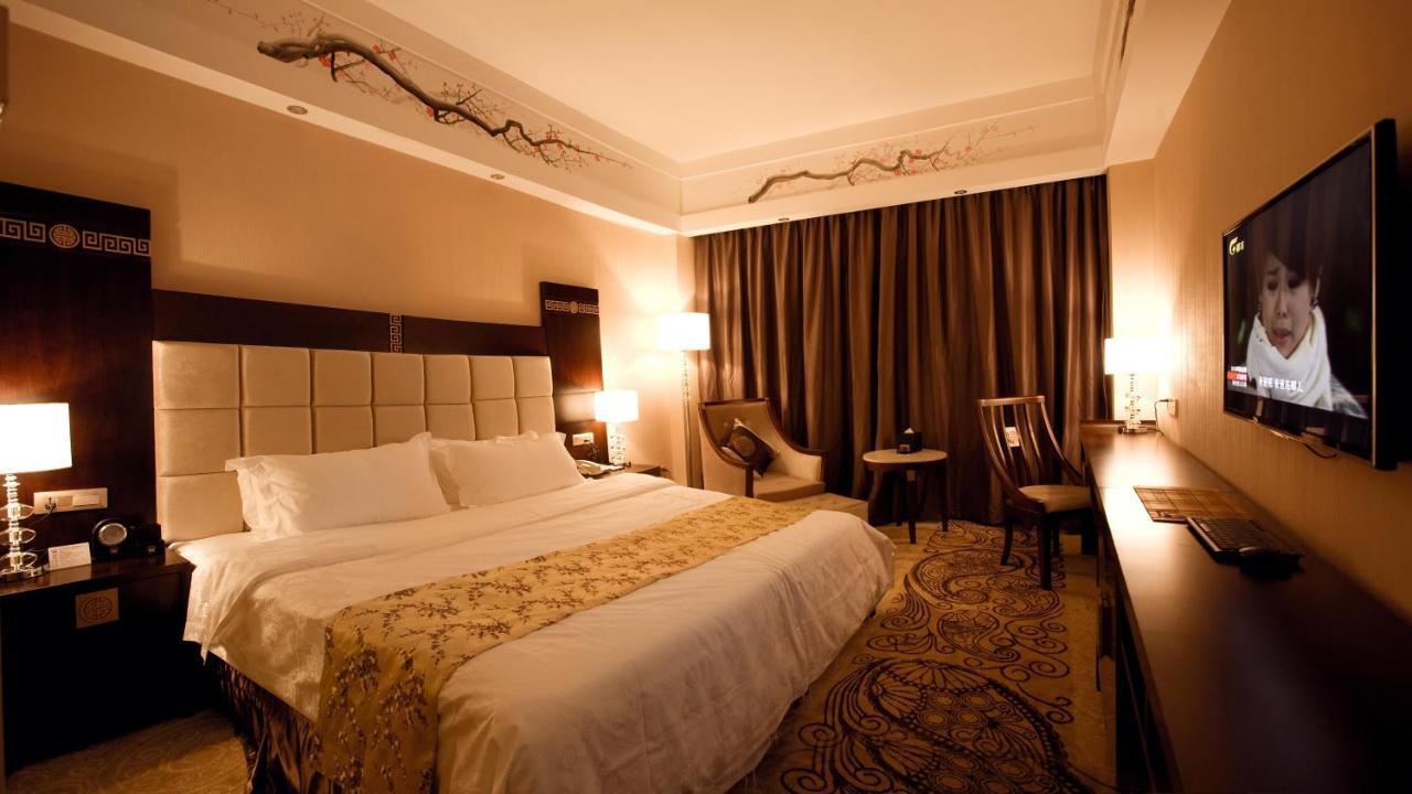 Guilin Golden Crown International Hotel Esterno foto